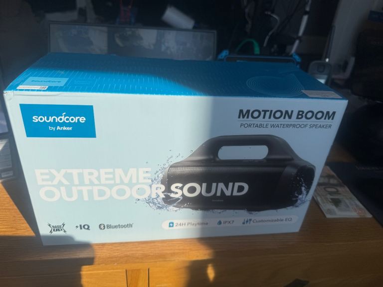 SOUNDBOOM BLUETOOTH PORTABLE WATERA TIGHT SPEAKER
