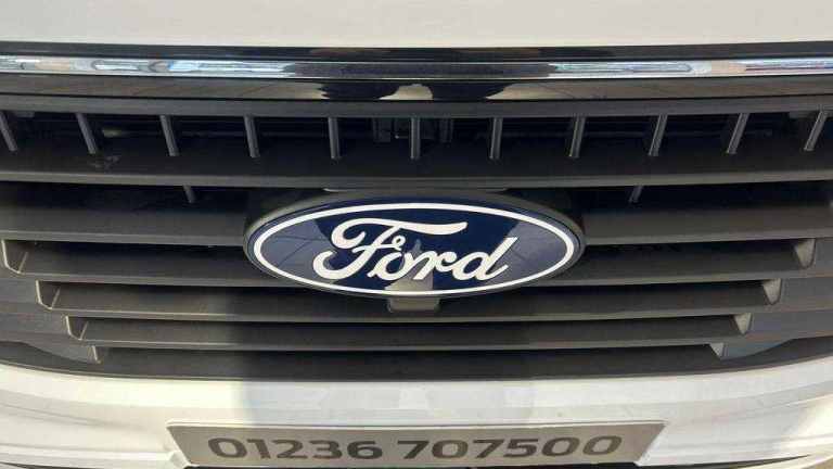  Ford Transit Custom 2.5 PHEV 232ps H1 Van Limited Auto Van Plug-In Hy Automatic