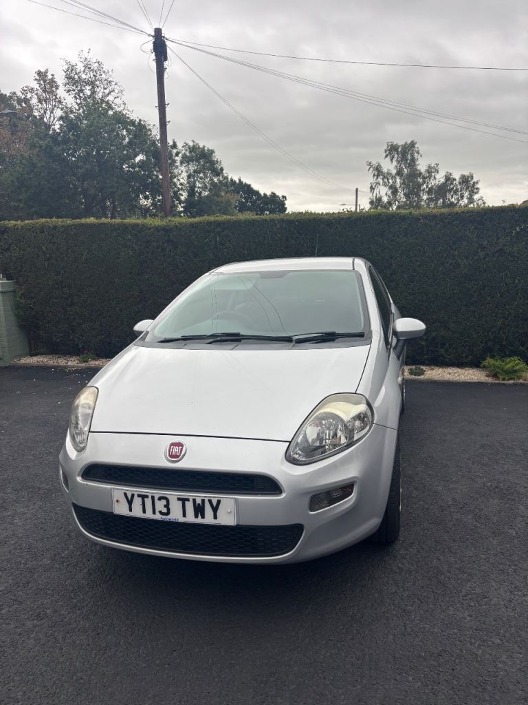 Fiat, PUNTO, Hatchback, 2013, Manual, 1242 (cc), 3 doors