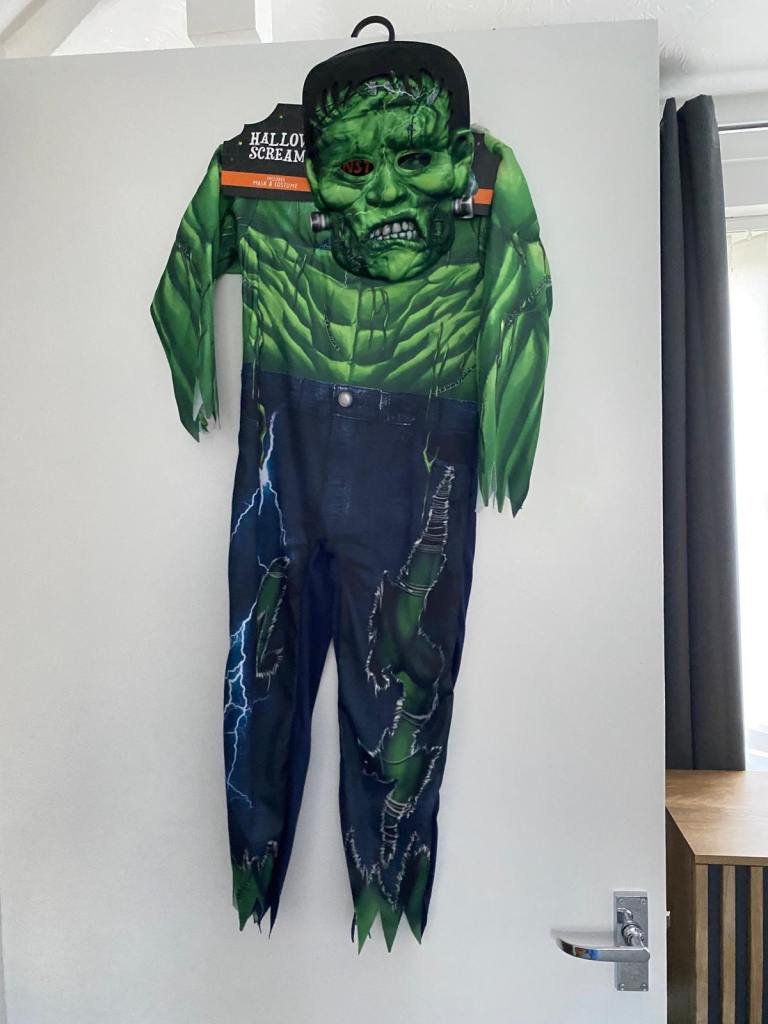 HALLOWEEN SCREAM Monster Fancy Dress Costume - As Good As New