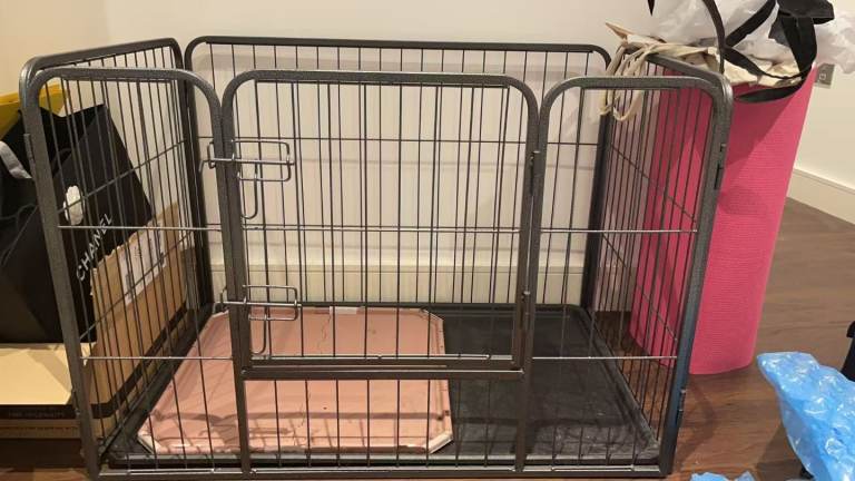 Heavy Duty Metal Dog Crate / Pet Playpen with Base Tray