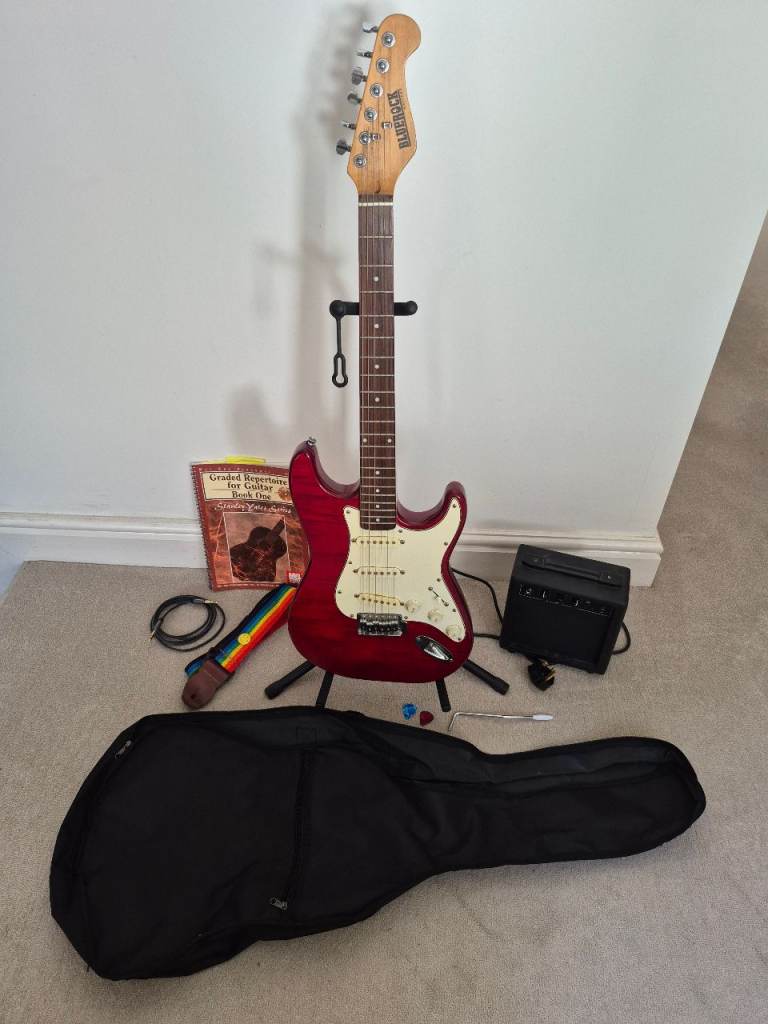 Complete Electric Guitar Starter Set. Bluerock Guitar with Amp, Stand and Carry Bag. Great Condition