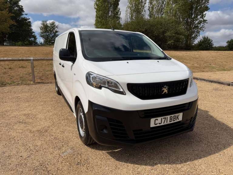 2022 Peugeot Expert 1000 1.5 BlueHDi 100 Professional Premium Van PANEL VAN DIESEL Manual