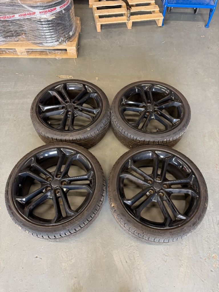 Recently Refurbished Focus ST alloys with Uniroyal Rainsport Tyres