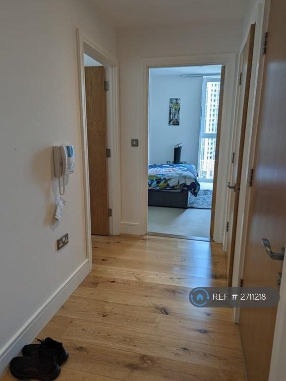 1 bedroom flat in Emily Street, London, E16 (1 bed) (#2711218)