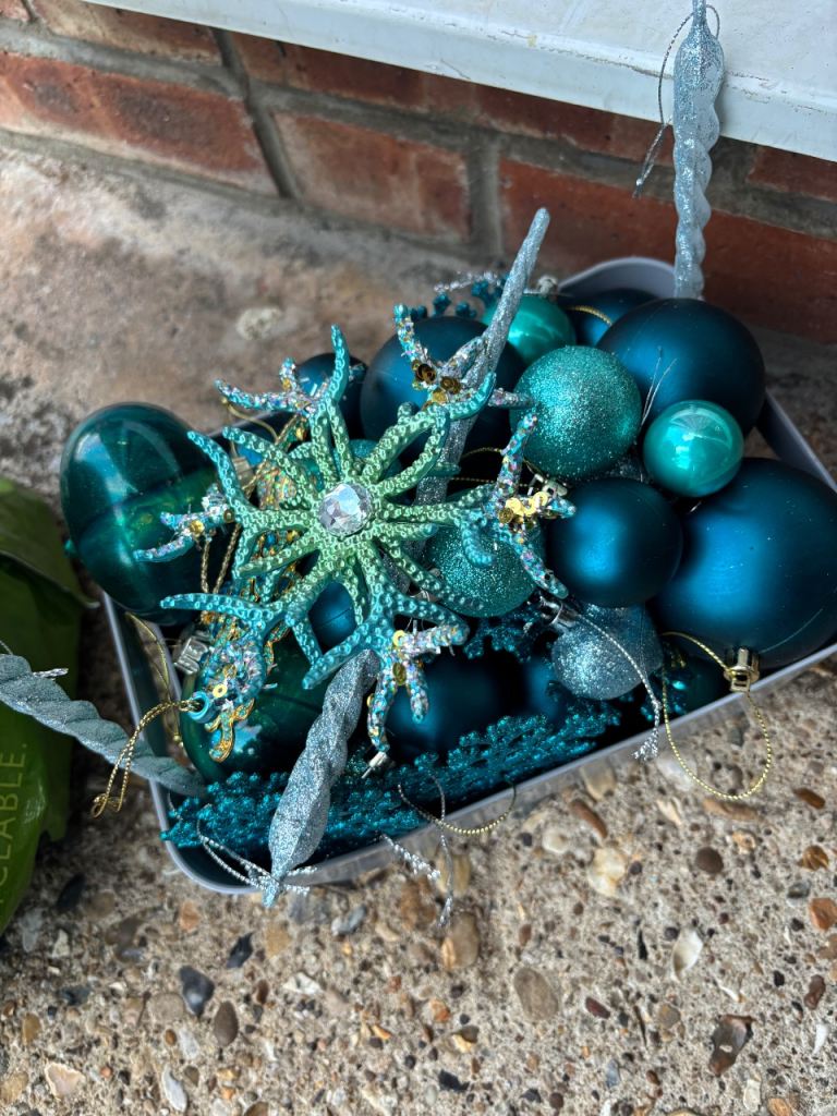 Christmas items 