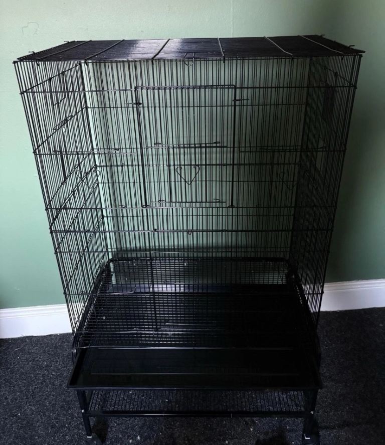 Large Flight Bird Cage with Accessories