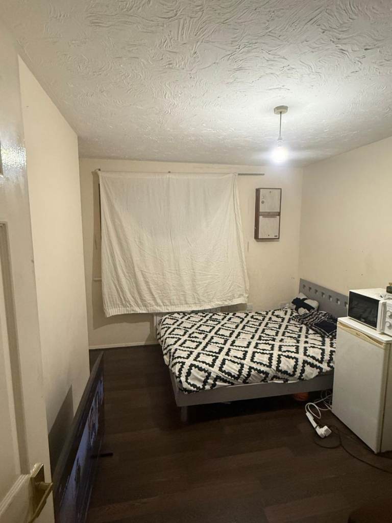Double room to rent