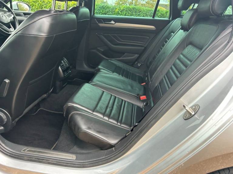 2020 20 VOLKSWAGEN PASSAT 2.0 TDI EVO R-LINE ESTATE 5DR DIESEL MANUAL EURO 6 (S/