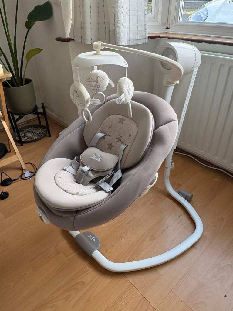 Joie Serina 2 in 1 Baby Swing & Rocker - Excellent Condition