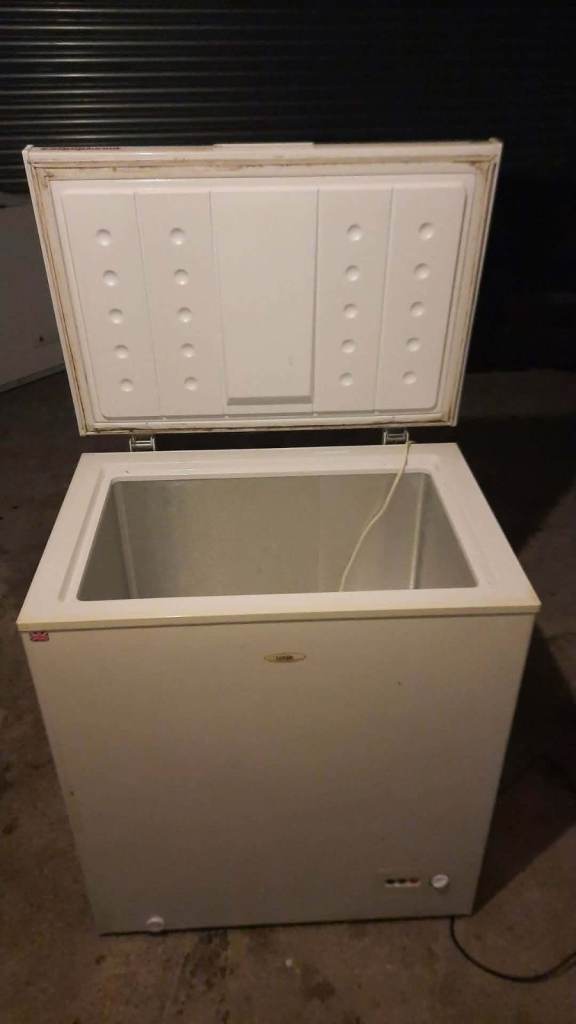 logik chest freezer good working order can be seen working