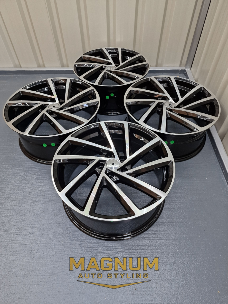 New 19″ VW Spielberg Style Wheels – Gloss Black / Machined Face