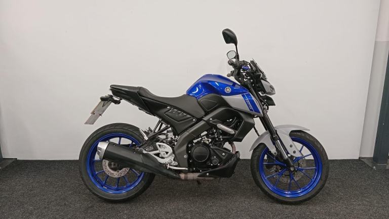 YAMAHA MT 125 ** 12 MONTH MOT - TAIL TIDY - ADJUSTABLE LEAVERS **