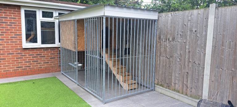 Dog Insulated House Kennel Run