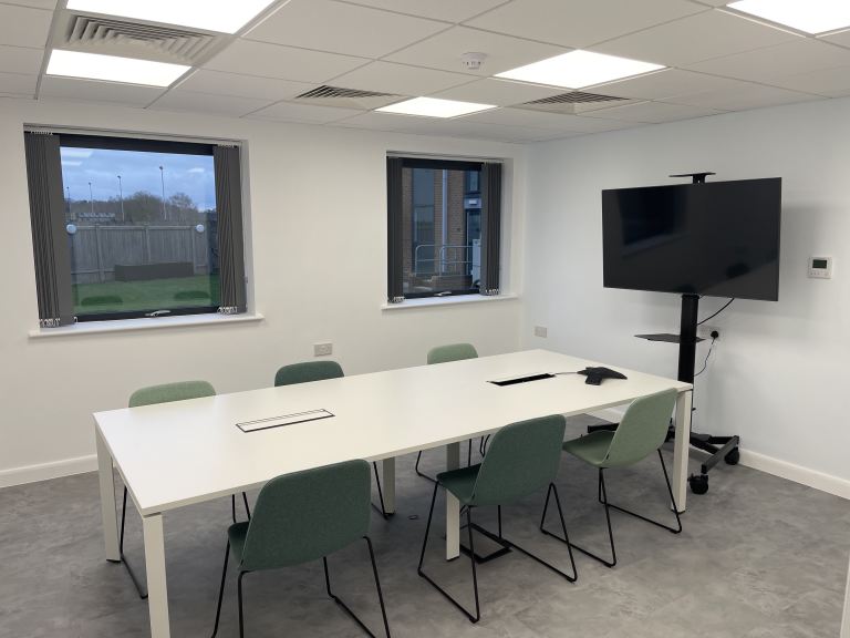 Kidderminster - DY117QE \ Customisable Office Space for Up to 10 Desks