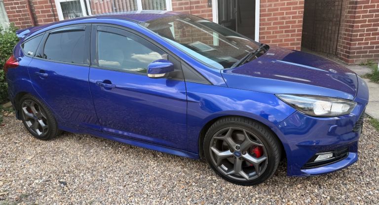 Ford, FOCUS, Hatchback, 2012, Manual, 1999 (cc), 5 doors