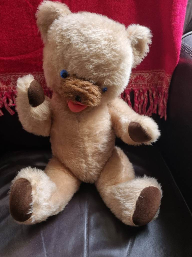 Vintage Beige Teddy Bear – Good Condition