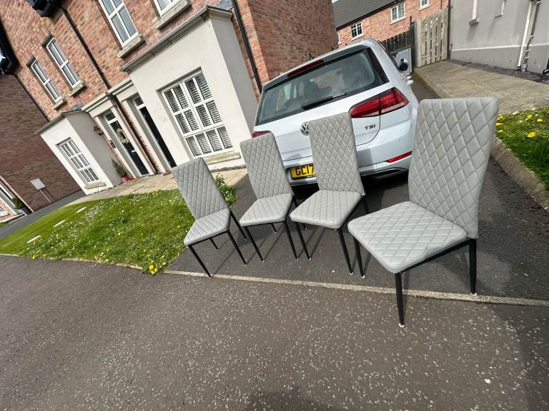 4 modern dining room chairs   £120 good condition 