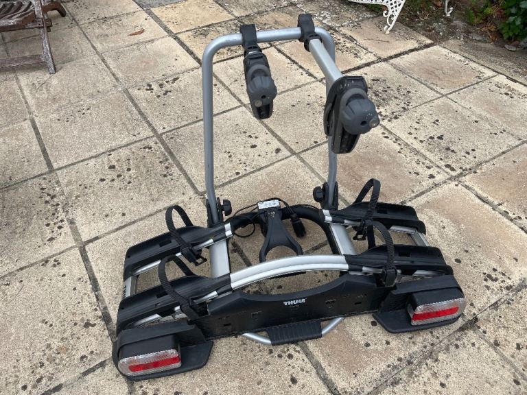 SOLD Thule tow bar mounted rack for 2 bikes