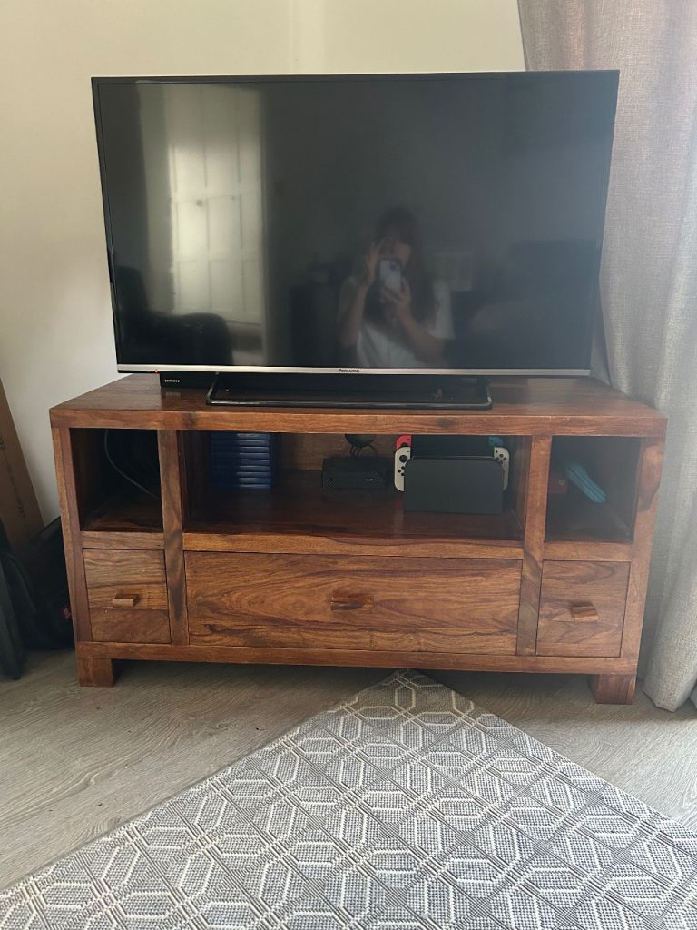 Solid Wood TV Unit with Storage – Good Condition
