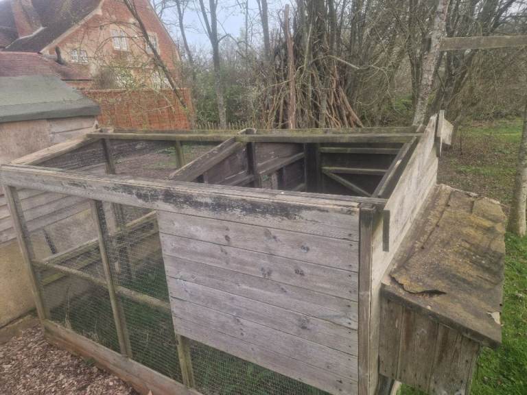 Large coop. 2.5m long plus access hutch for access. 