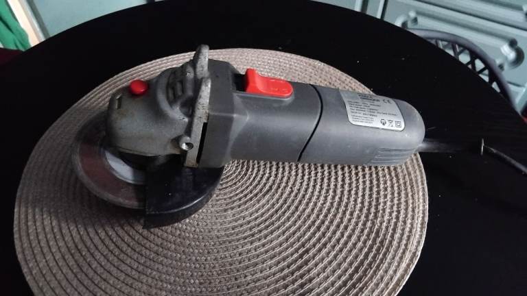 Angle Grinder 