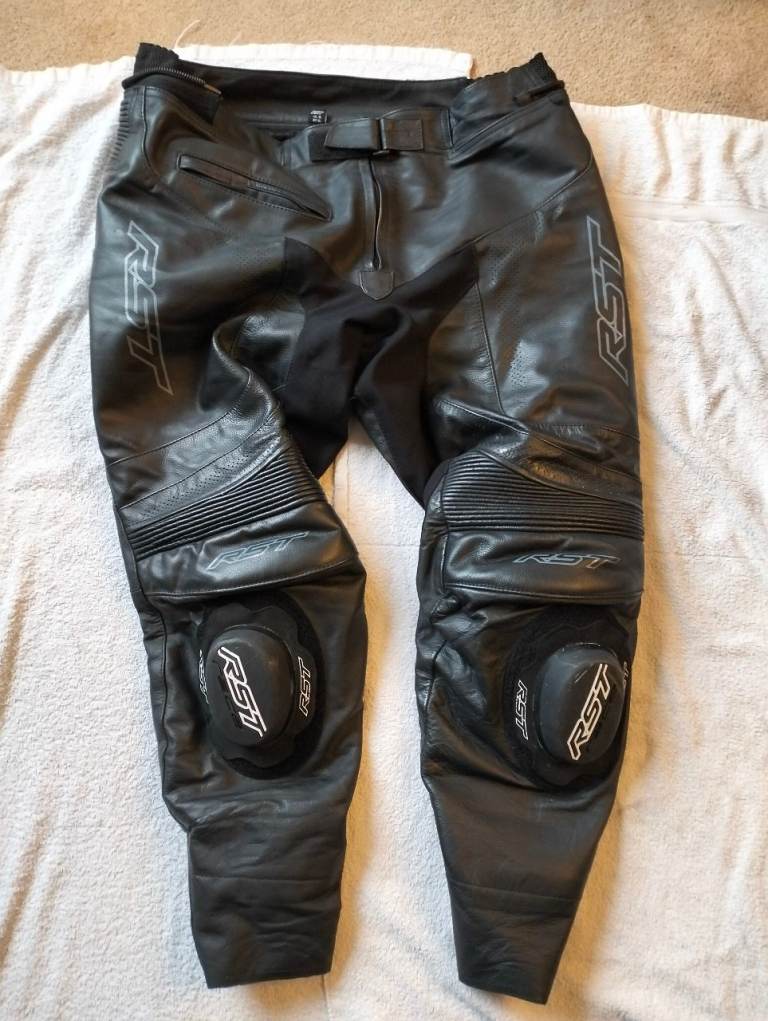 RST S1 CE AAA Leather motorcycle trousers UK 16 XL 36" W Reg Leg Knee Sliders