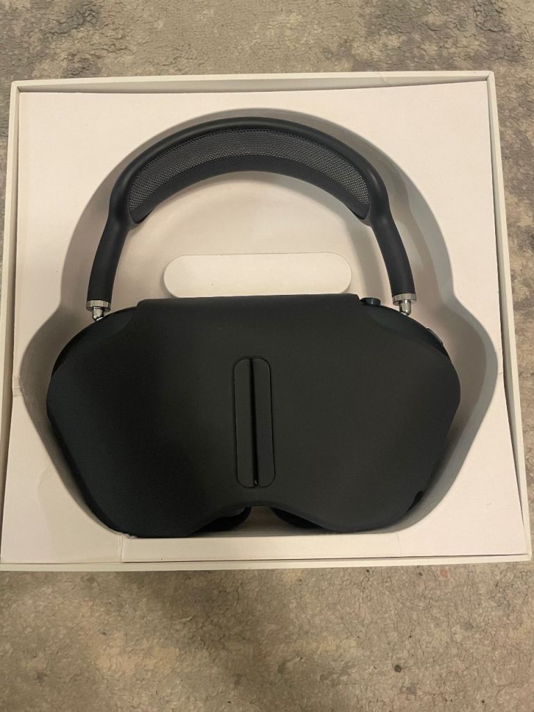 Airpod max midnight blue not used