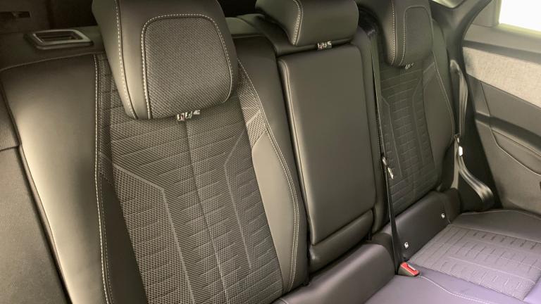 2025 Peugeot 3008 1.2 Hybrid 136 GT 5dr e-DSC6 HATCHBACK PETROL Automatic