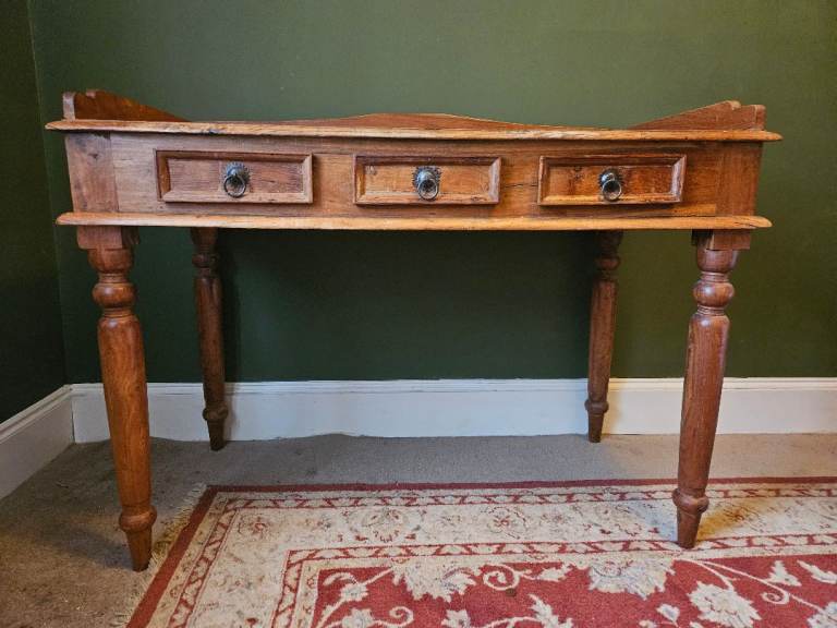 Solid Wood Writing Desk with 3 Drawers