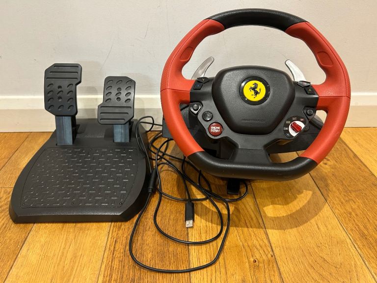 Racing Wheel & Pedals 