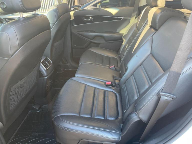 2016 Kia Sorento 2.2 CRDi KX-4 Auto AWD Euro 6 5dr ESTATE Diesel Automatic