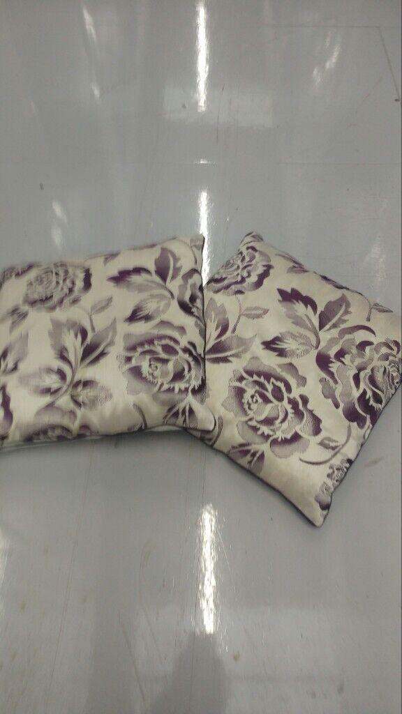  house/flat/bungalow summer, lounge relax, sweet home = chairs or kneek oad when working outside