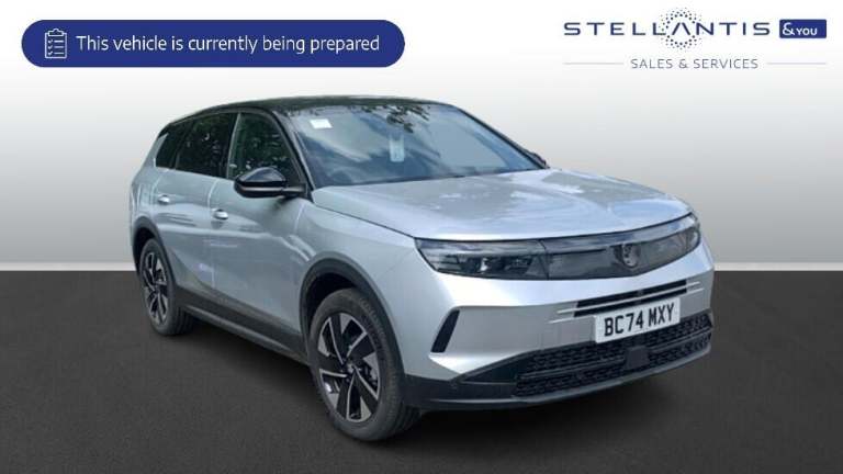 2025 Vauxhall Grandland 1.2 Hybrid [136] Ultimate 5dr e-DCT6 [Pan Roof] HATCHBACK PETROL Automatic