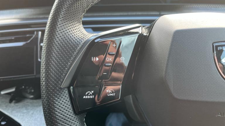 2024 Peugeot 3008 1.2 HYBRID GT SUV 5dr Petrol Hybrid e-DSC6 Euro 6 (s/s) (136 ps) SUV Hybrid Aut...