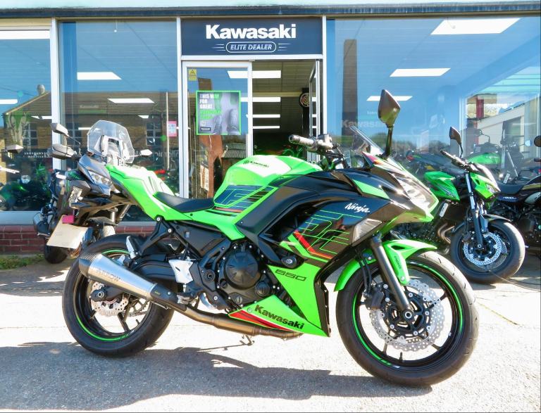 KAWASAKI NINJA 650 KRT PERFORMANCE EDITION 2023