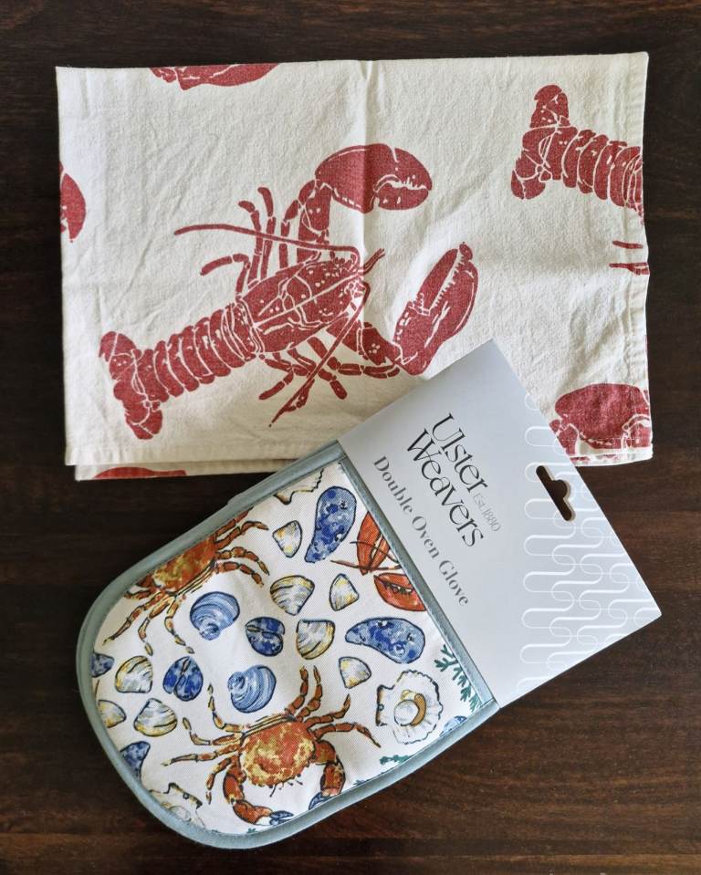 Lobster & Crab Double OVEN GLOVE & Matching Lobster Towel Ulster Weavers