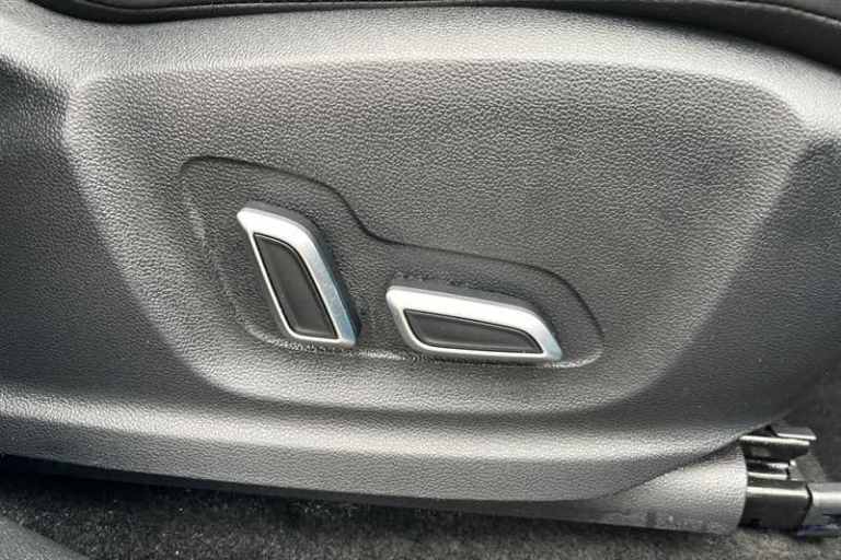 2024 MG MG HS 1.5 T-GDI 16.6kWh Trophy SUV 5dr Petrol Plug-in Hybrid Auto Euro 6 (s/s) (2 SUV Hyb...