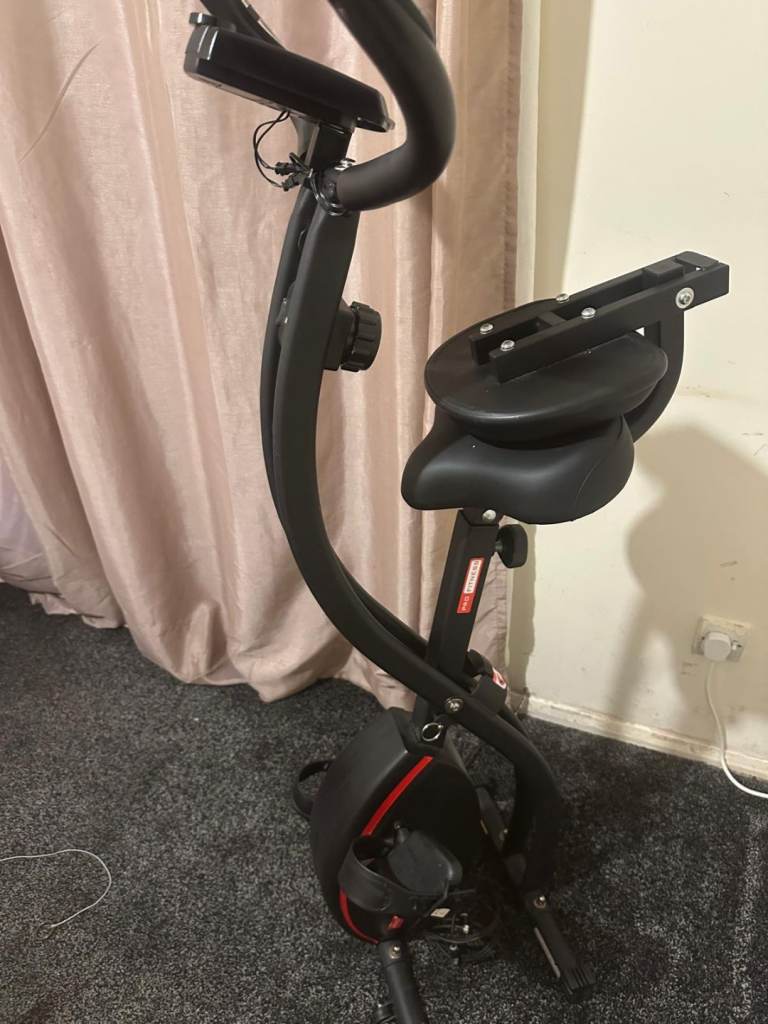 Pro fitness exercise bike 