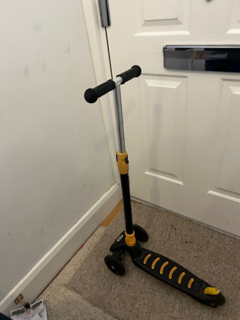 image for Kids scooter - Tooting bec