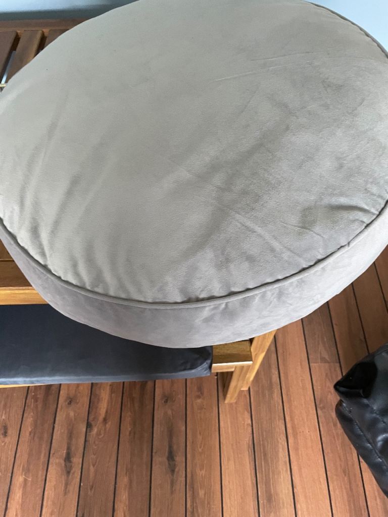 Large Grey Round Cushion – Good Condition