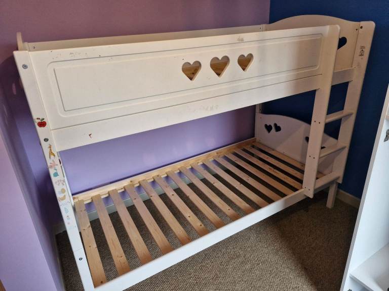 Kids bunk bed