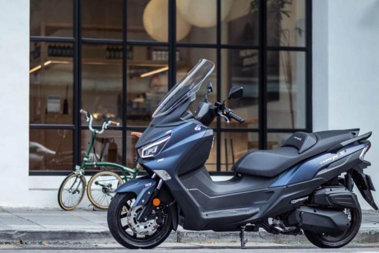 Sym Joymax Z+ 300cc Maxi Scooter | Best Scooter | 2023| Easy to ride |Afforda...