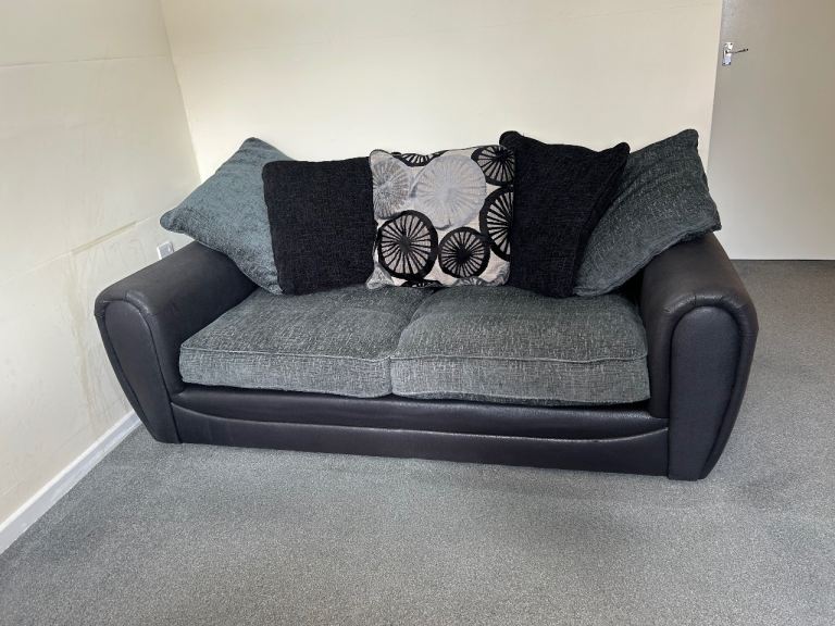 Free sofa. Clean in good condition 