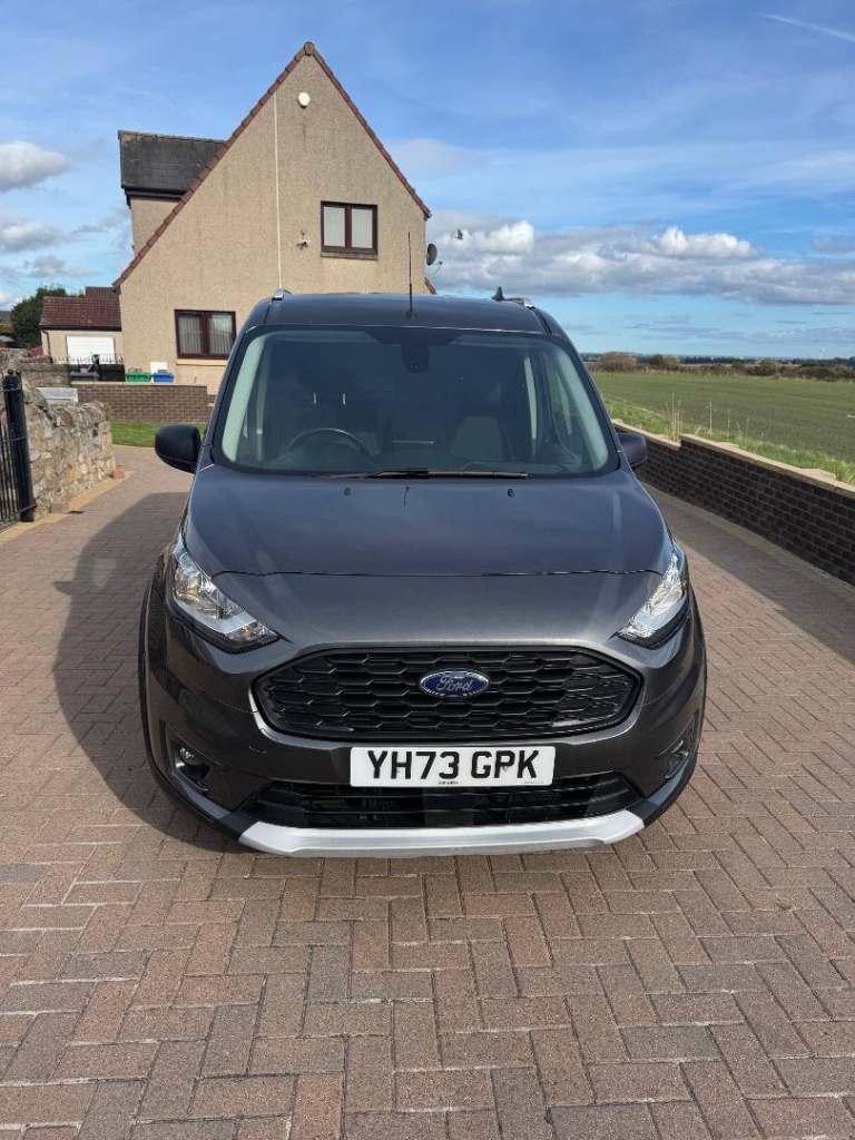 Ford, TRANSIT CONNECT 250 EcoBlue 100ps L2 Limited Panel Van, 2023, 6 Speed Manual, 1498 (cc)