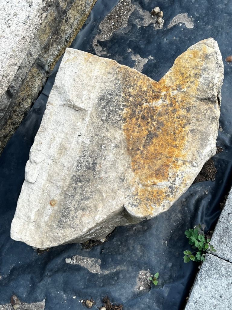 Rocks & broken slabs