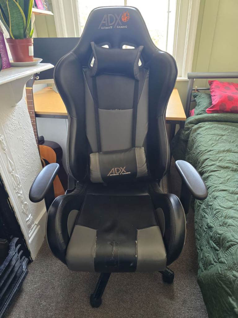 ADX Ultimate Gaming Chair – Good Condition – Seat Repaired – £20