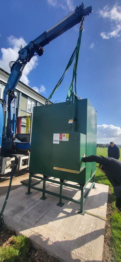 Fuel tank generators