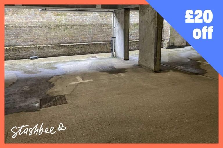 Garage to rent in London (SW1V) | Stashbee