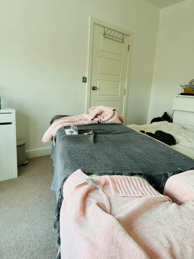 Qualified Massage Therapist | Deep Tissue, Swedish & Sports Massage RM1O DAGENHAM 